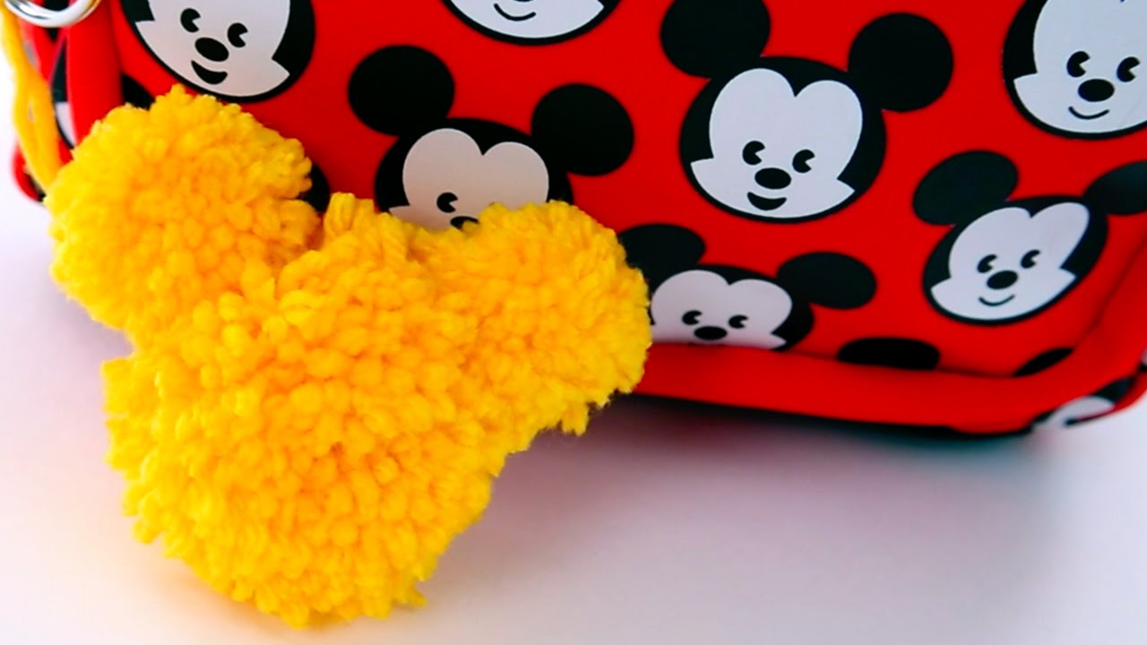 mickey mouse pom pom